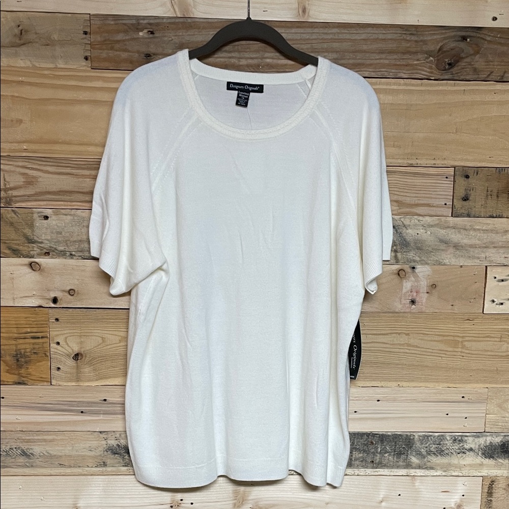 Designers Originals 1X Cream Short Sleeve 100% Acrylic Crewneck Soft Sweater